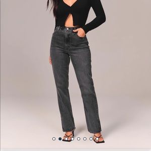 Abercrombie Curve Love 90s Ultra High Rise Straight Jeans